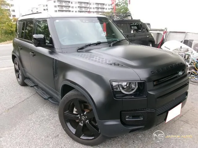 2023 Land Rover Defender 110 Eastnor Dark Edition