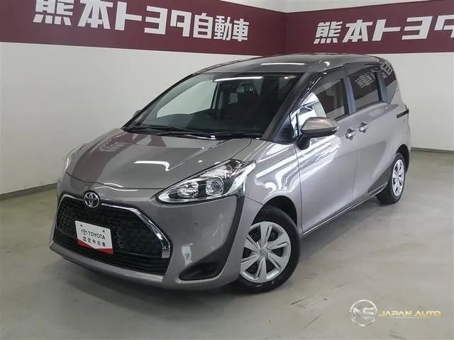 2021 Toyota Sienta, photo 1 of 15