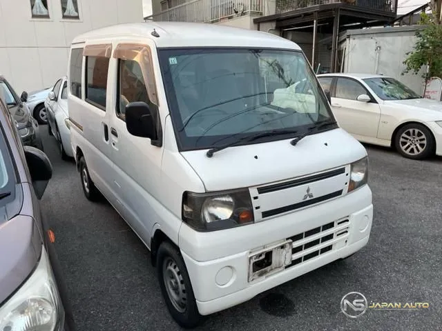 2010 Mitsubishi Minicab Van Std