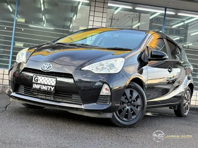 2013 Toyota Aqua G Black Soft Leather Selection