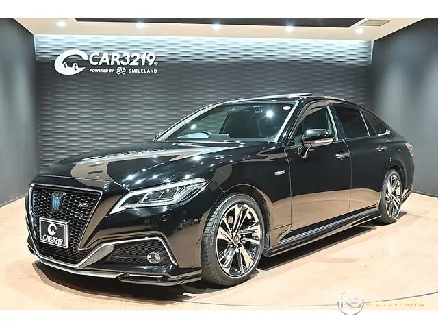 2018 Toyota Crown Hybrid RS Advance