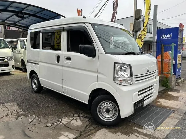 2022 Mitsubishi Minicab Van M
