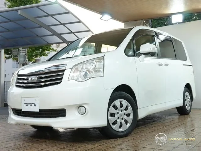 2011 Toyota Noah X Smart Edition