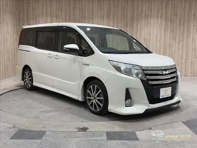 2016 Toyota Noah Hybrid SI
