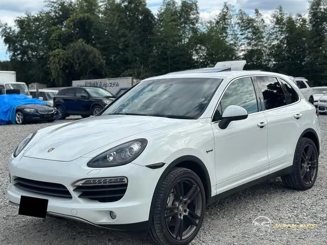 2013 Porsche Cayenne S E-Hybrid Platinum Edition