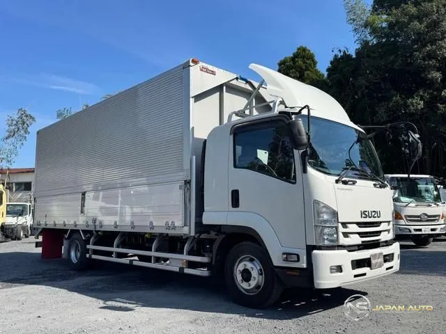 2015 Isuzu Forward