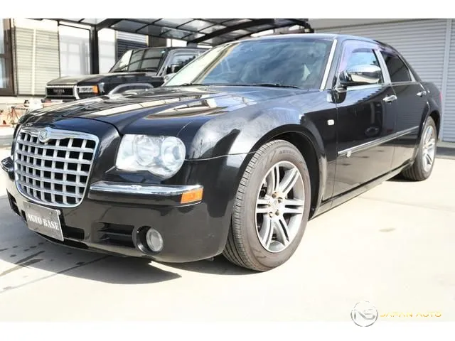2010 Chrysler Chrysler 300C, photo 1 of 20