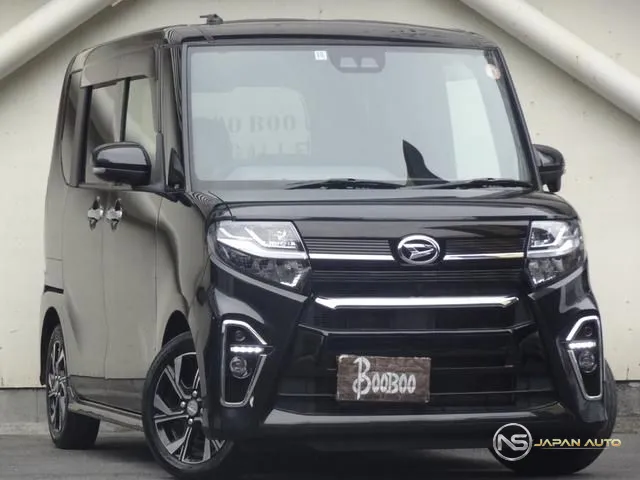 2020 Daihatsu Tanto Custom X Selection