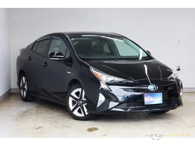 2017 Toyota Prius A Touring Selection