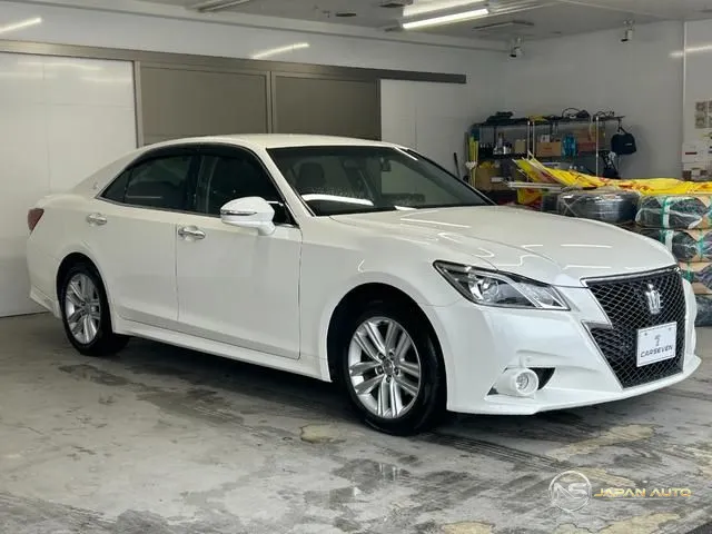 2015 Toyota Crown Athlete S I-Four