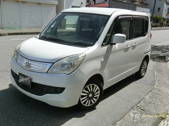 2011 Suzuki Solio G