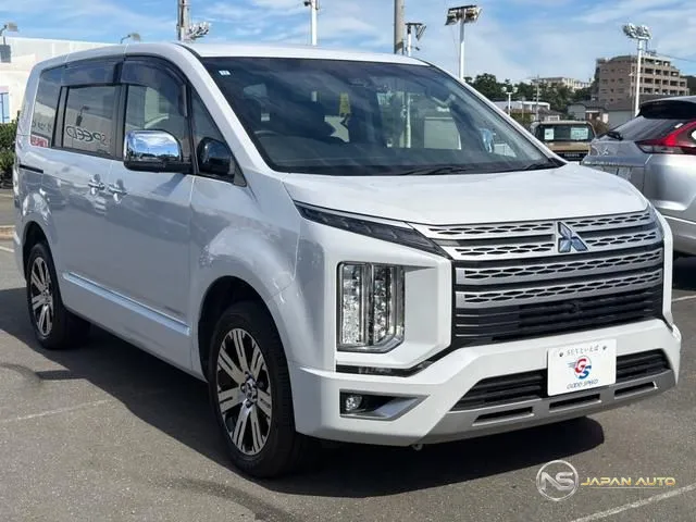 2024 Mitsubishi Delica D:5 P