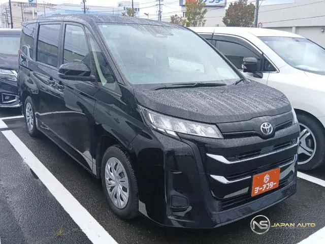 2022 Toyota Noah X