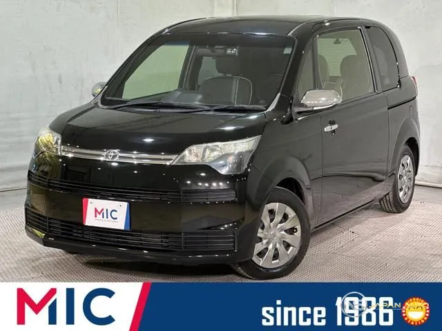 2015 Toyota Spade F Queen