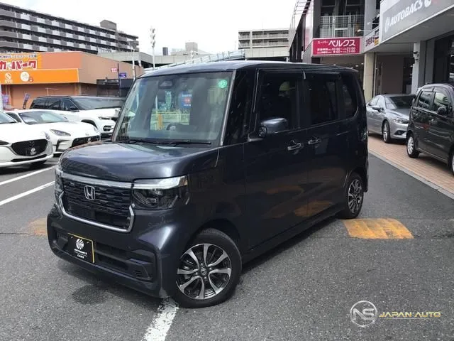 2024 Honda N-Box Custom, photo 1 of 20