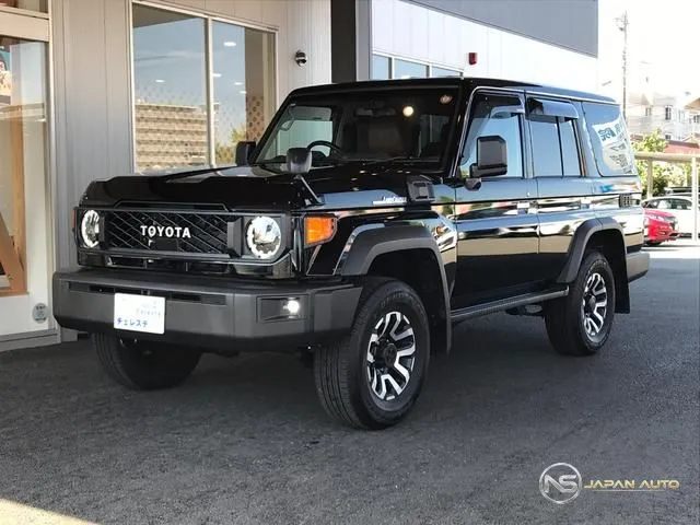 2025 Toyota Land Cruiser 70 AX