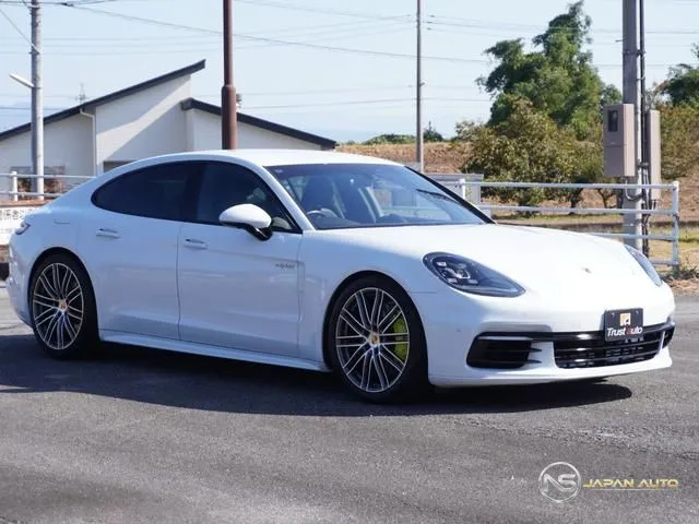 2018 Porsche Panamera 4 E-Hybrid