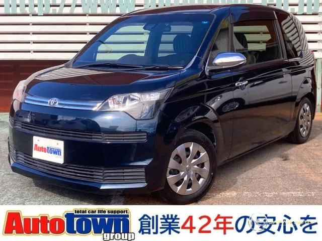 2016 Toyota Spade F Queen II