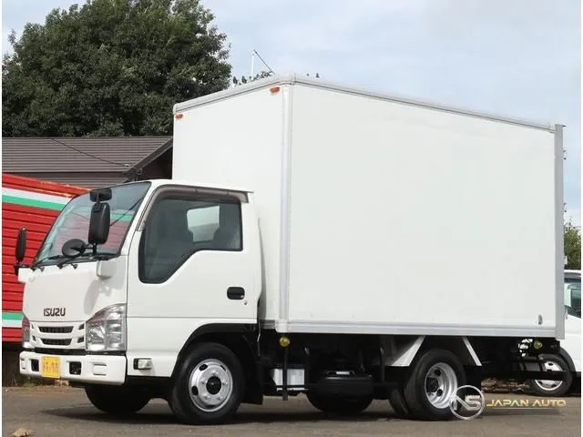 2016 Isuzu Elf Truck