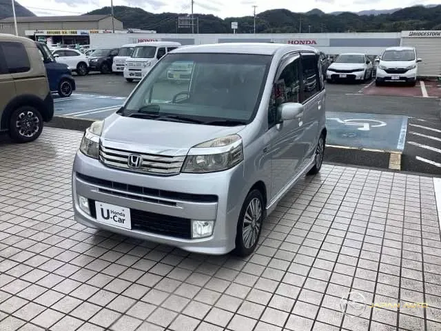 2011 Honda Life Diva Smart Style