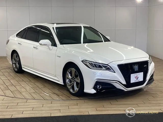 2019 Toyota Crown Hybrid RS