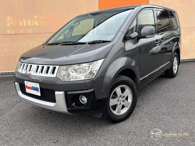 2015 Mitsubishi Delica D:5 G Power Package