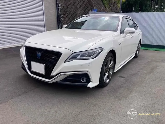 2018 Toyota Crown Hybrid RS Advance