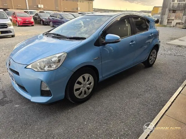 2012 Toyota Aqua S