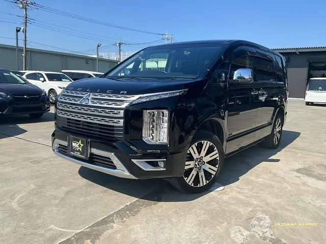 2020 Mitsubishi Delica D:5 P