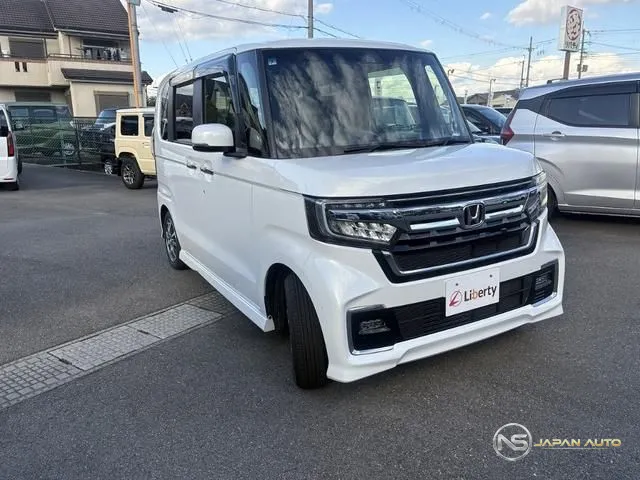 2021 Honda N-Box Custom L