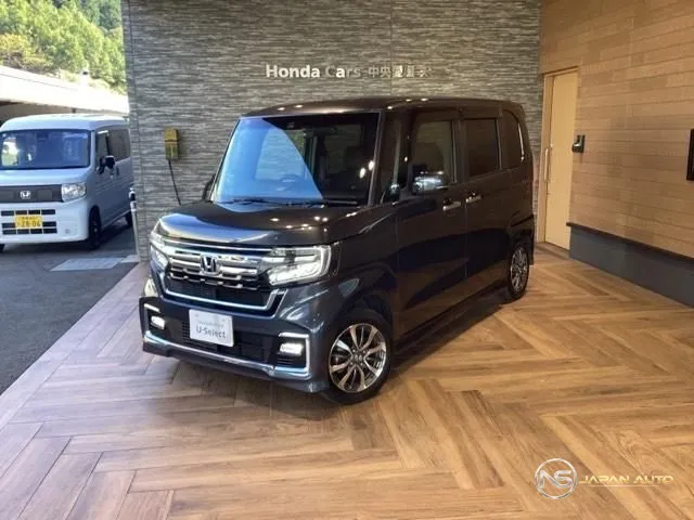 2022 Honda N-Box Custom, photo 1 of 20