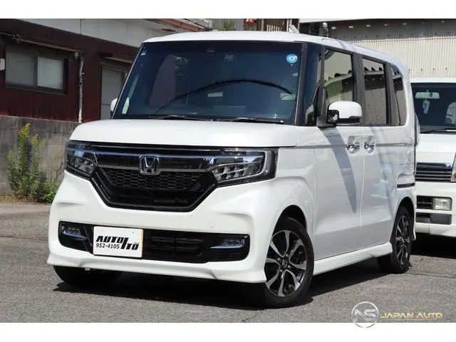 2019 Honda N-Box Custom, photo 1 of 20
