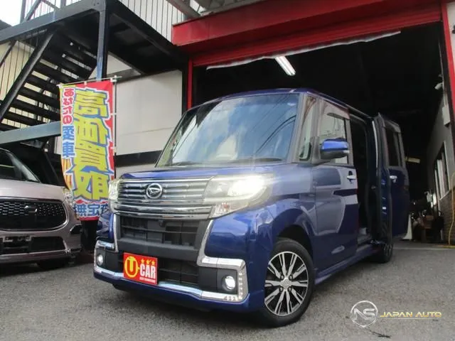 2018 Daihatsu Tanto, photo 1 of 20