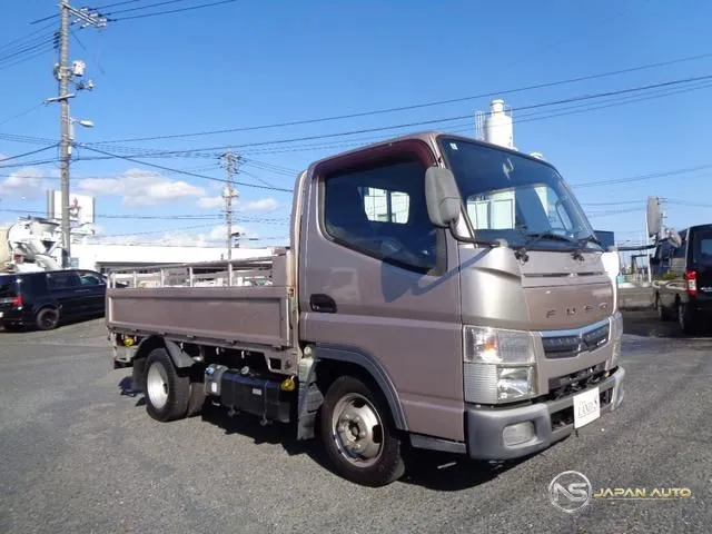 2017 Mitsubishi Fuso Canter, photo 1 of 20