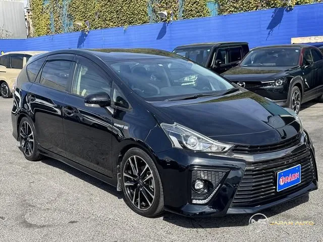 2016 Toyota Prius Alpha S Touring Selection GS