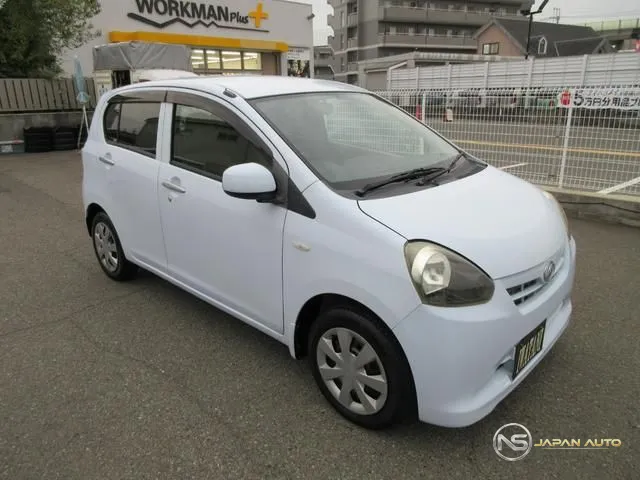 2012 Daihatsu Mira e:S X