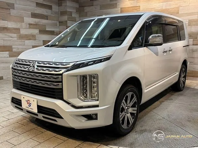 2024 Mitsubishi Delica D:5 P