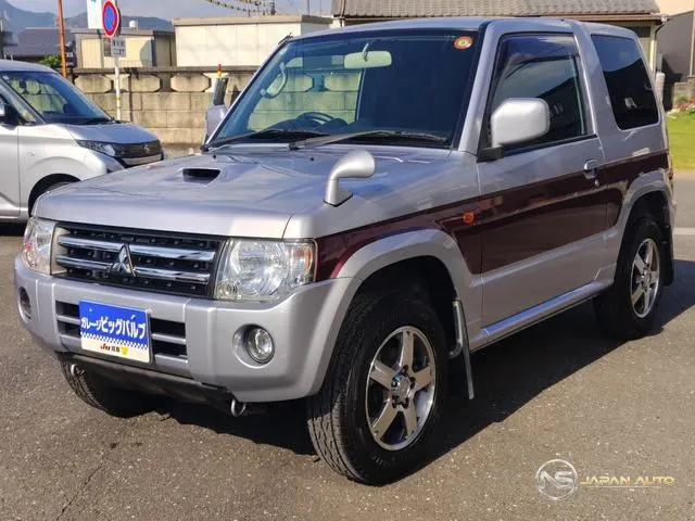 2010 Mitsubishi Pajero Mini VR