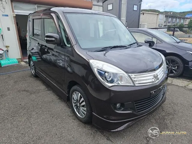2011 Mitsubishi Delica D:2 S