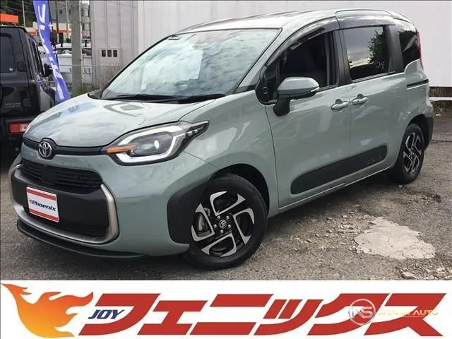 2023 Toyota Sienta Hybrid Z