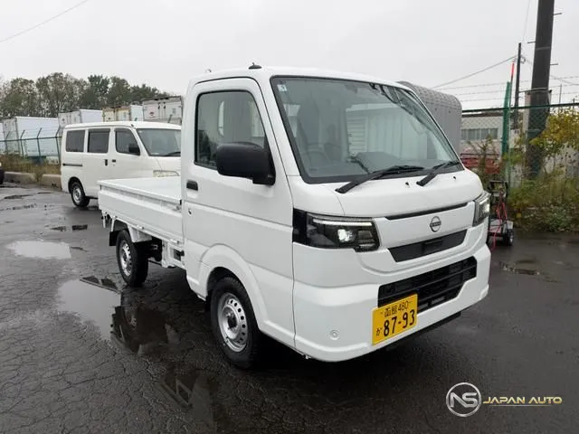 2026 Nissan Clipper Truck DX