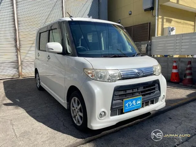 2012 Daihatsu Tanto Custom X