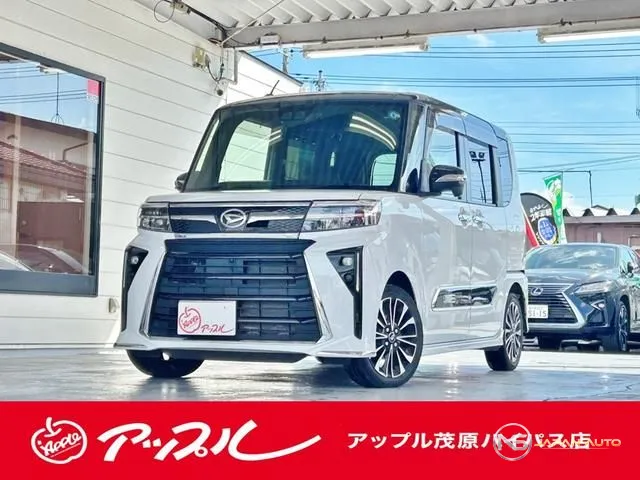 2023 Daihatsu Tanto Custom RS