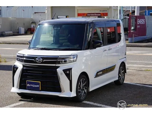 2023 Daihatsu Tanto Custom X