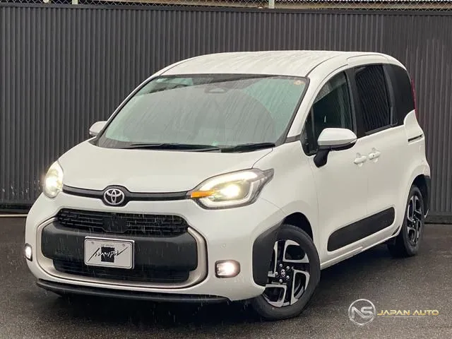2025 Toyota Sienta Hybrid Z