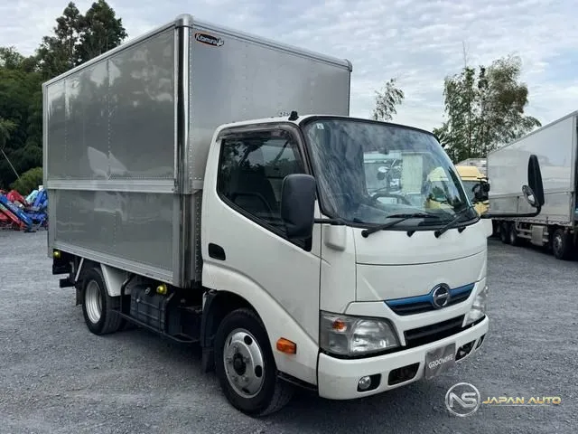 2015 Hino Dutro
