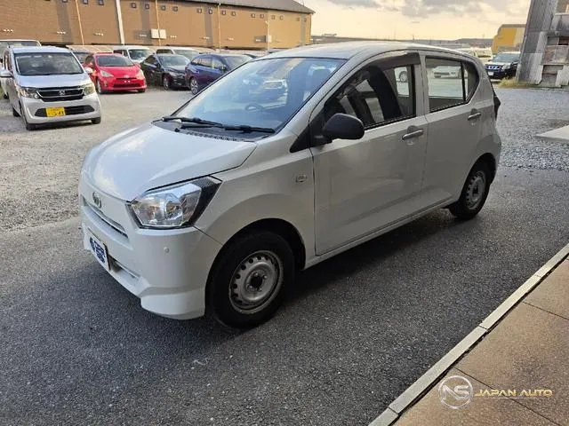 2021 Daihatsu Mira e:S, photo 1 of 20