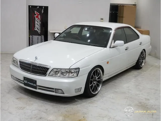 2001 Nissan Laurel Medalist