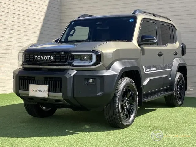 2026 Toyota Land Cruiser FJ, photo 1 of 20