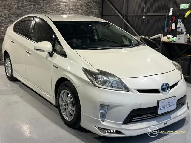 2013 Toyota Prius S MY Coorde